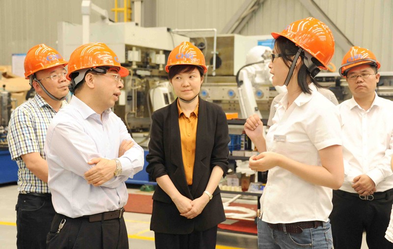 高端拉床,專用機床,内拉床,外拉床,數控機床,自動化生産線,工業機器人,拉床,拉刀,自動化