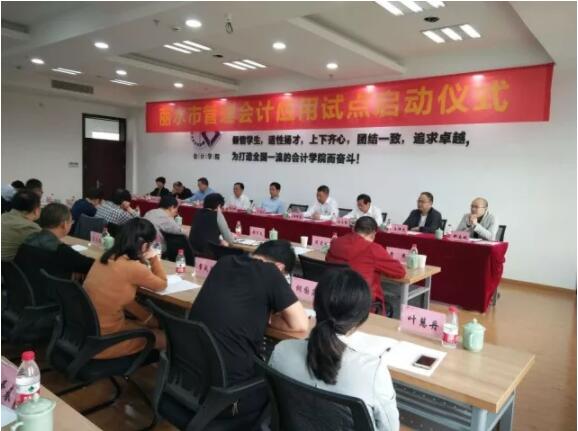 高端拉床,專用機床,内拉床,外拉床,數控機床,自動化生産線,工業機器人,拉床,拉刀,自動化