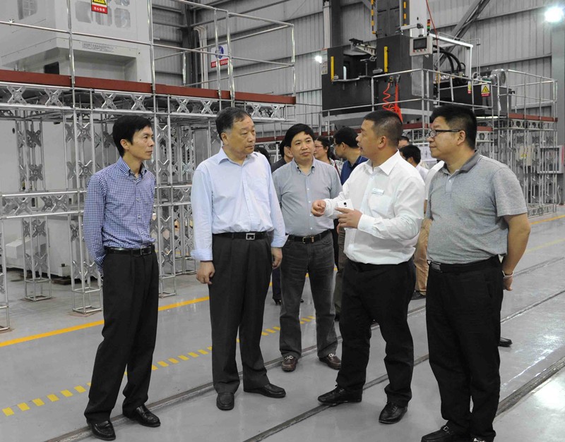 高端拉床,專用機床,内拉床,外拉床,數控機床,自動化生産線,工業機器人,拉床,拉刀,自動化