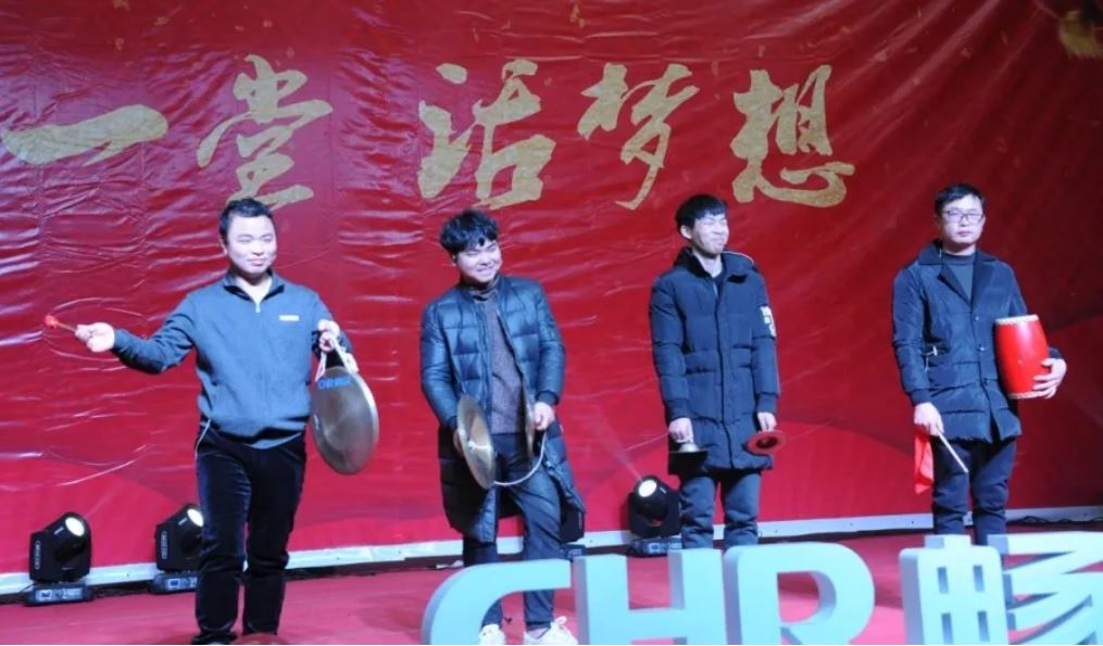 高端拉床,專用機床,内拉床,外拉床,數控機床,自動化生産線,工業機器人,拉床,拉刀,自動化