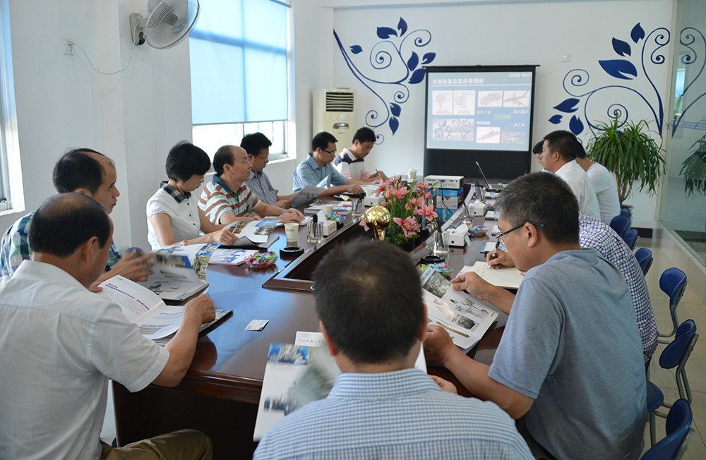高端拉床,專用機床,内拉床,外拉床,數控機床,自動化生産線,工業機器人,拉床,拉刀,自動化