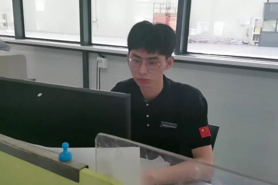 拉床,拉刀,自動化,高端拉床,專用機床,内拉床,外拉床,數控機床,自動化生産線,工業機器人
